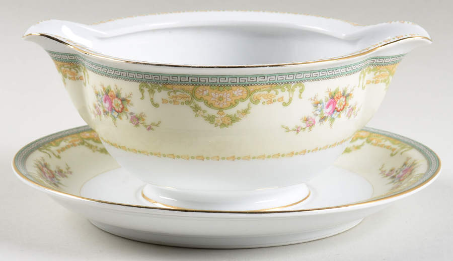 Cameron Gravy Boat with Attached Underplate by Meito-1