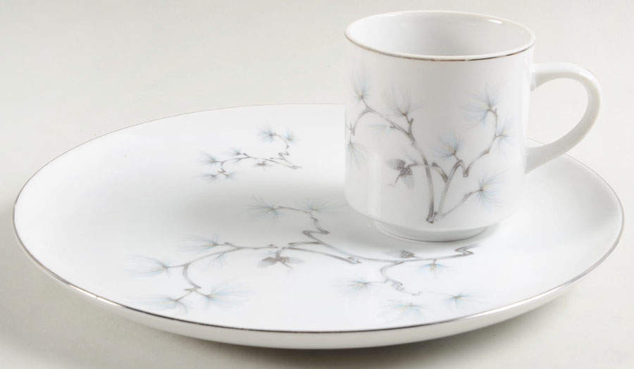 Caroline Pine Snack Plate & Cup Set by Meito-1