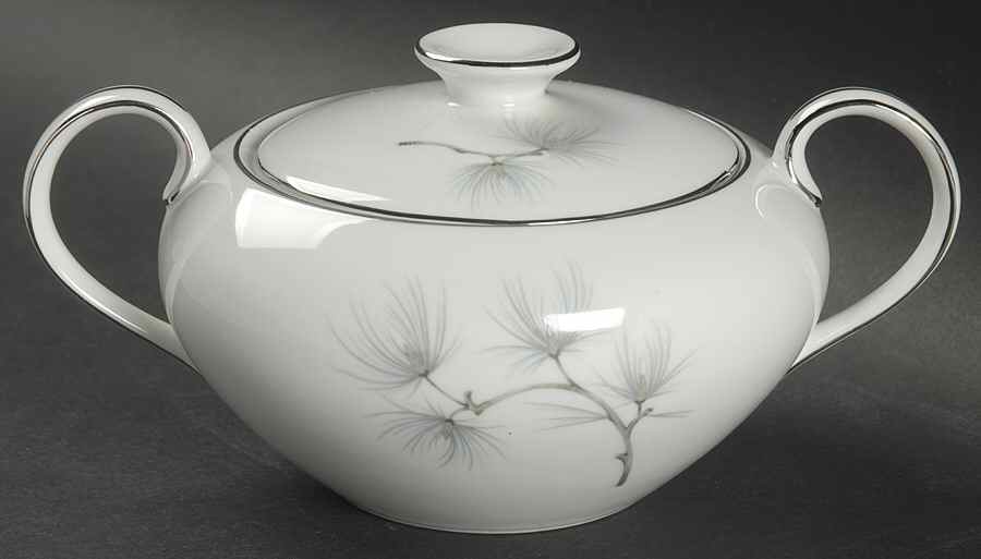 Caroline Pine Sugar Bowl & Lid by Meito-1