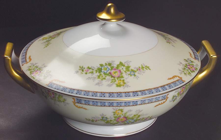 Cecil Round Covered Vegetable by Meito-1