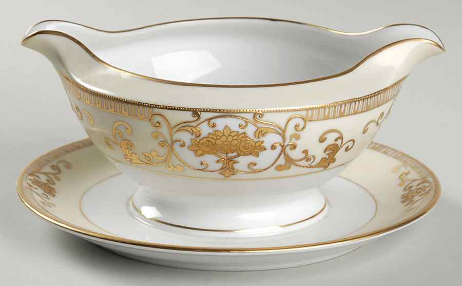 Changold Gravy Boat with Attached Underplate by Meito-1