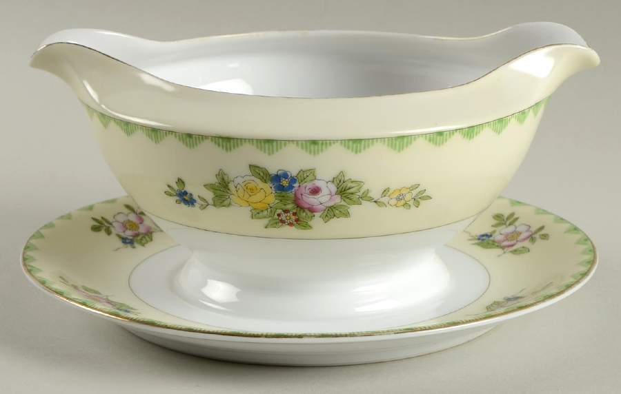 Chanhale Gravy Boat with Attached Underplate by Meito-1