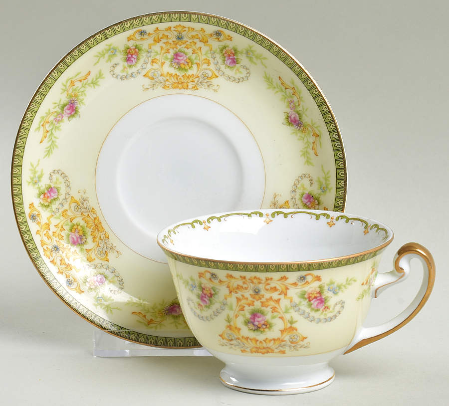 Charm Footed Cup & Saucer Set by Meito-1