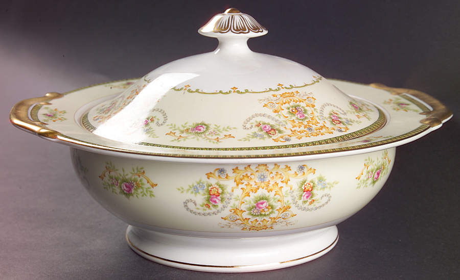 Charm Round Covered Vegetable by Meito-1