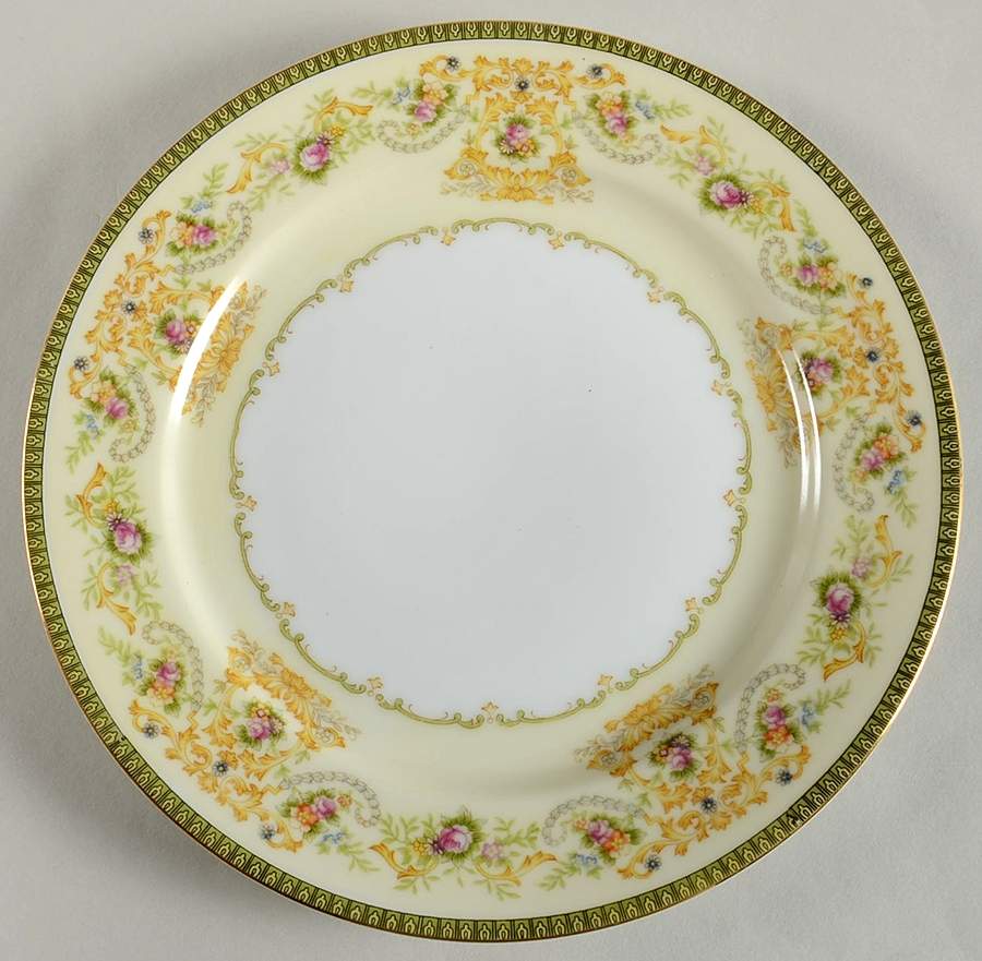 Charm Luncheon Plate by Meito-1