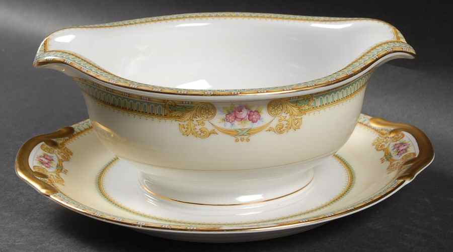 Charlotte Gravy Boat with Attached Underplate by Meito-1