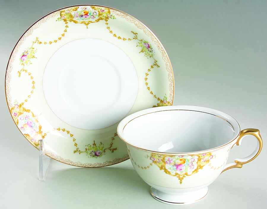 Claribel Footed Cup & Saucer Set by Meito-1