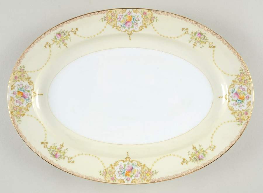 Claribel 12" Oval Serving Platter by Meito-1