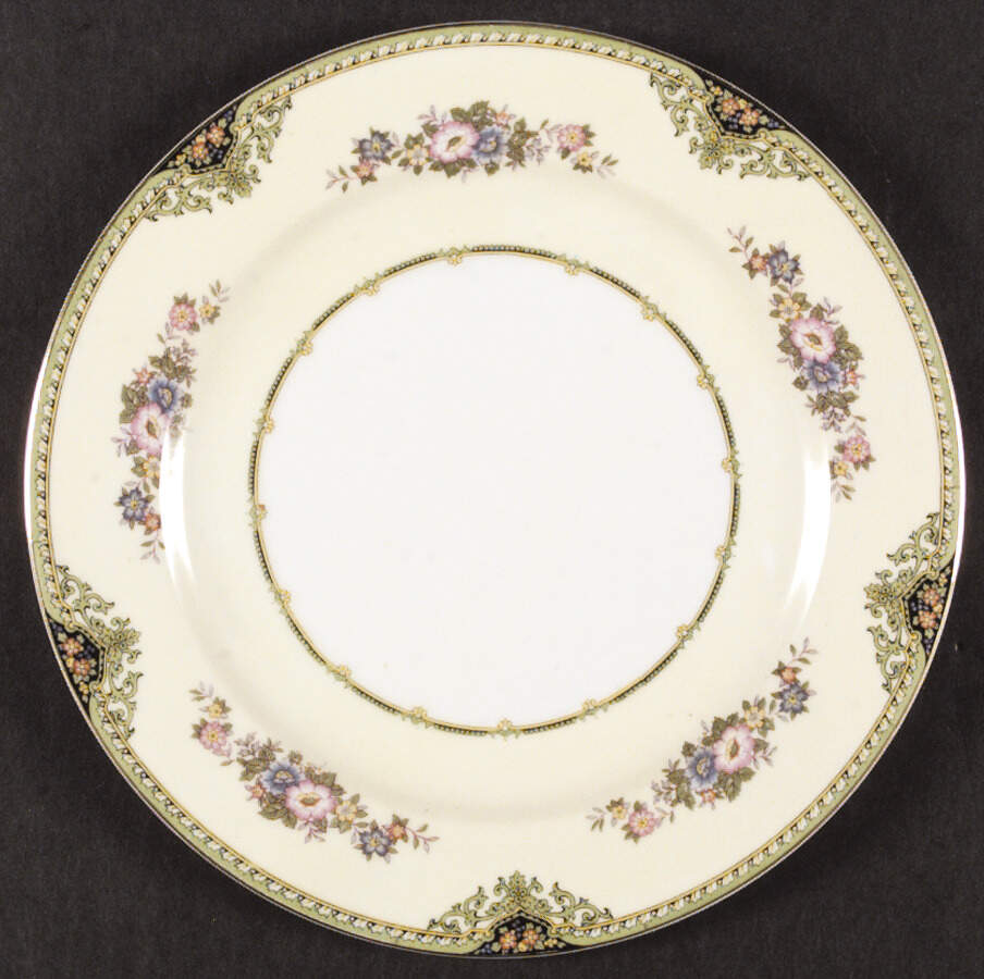 Clarence Dinner Plate by Meito-1