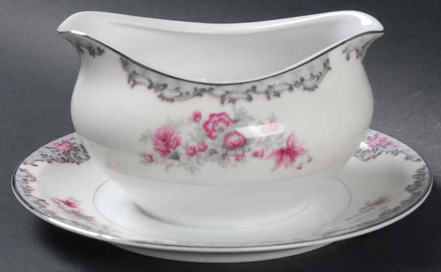Corsage Gravy Boat with Attached Underplate by Meito-1
