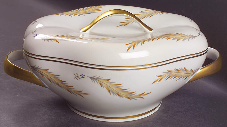 Courtley Oval Covered Vegetable by Meito-1