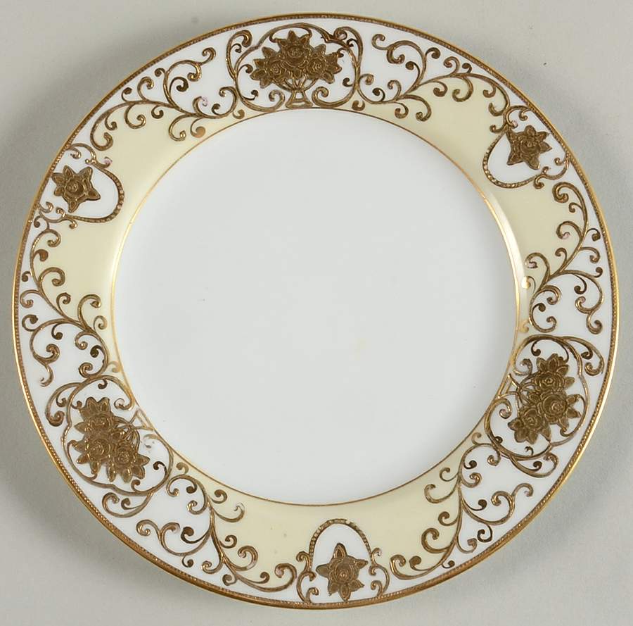 Crescent Salad Plate by Meito-1