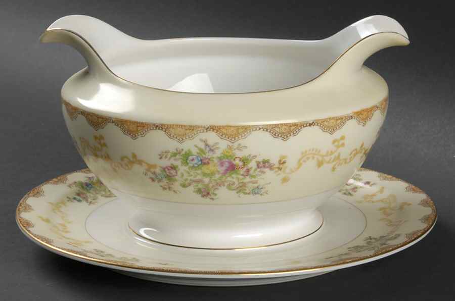 Dalton Gravy Boat with Attached Underplate by Meito-1