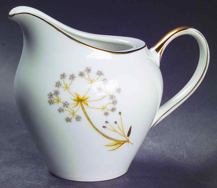 Dawn (Gold) Creamer by Meito-1