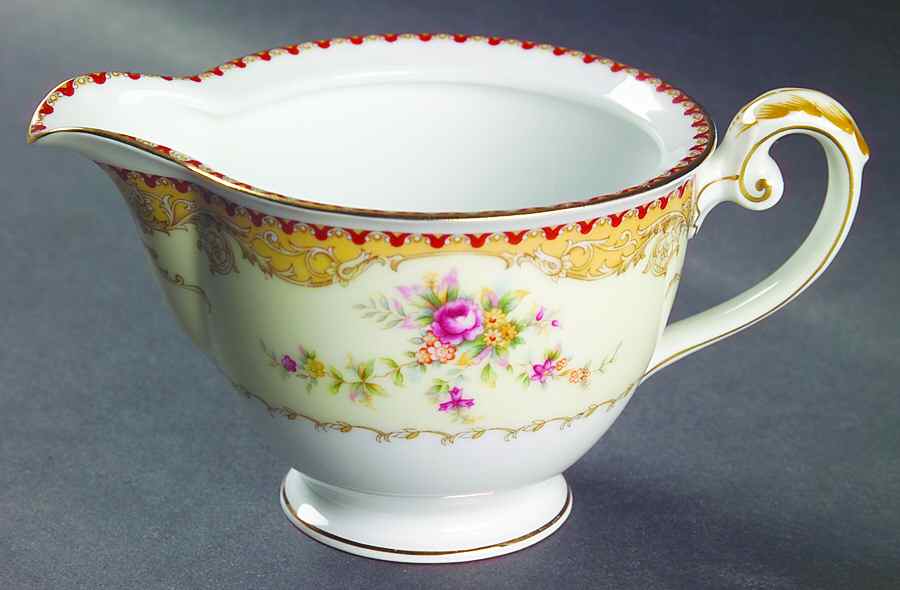 Derby Creamer by Meito-1