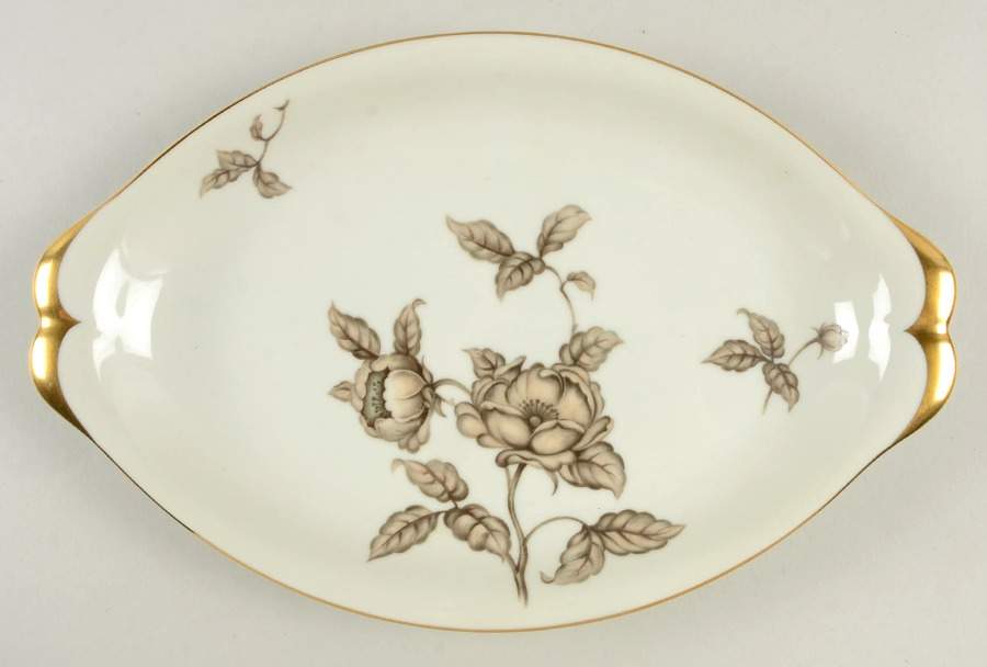 Desert Rose 13" Oval Serving Platter by Meito-1