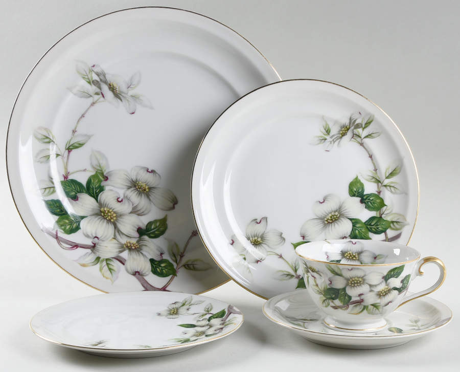 Dogwood 5 Piece Place Setting by Meito-1