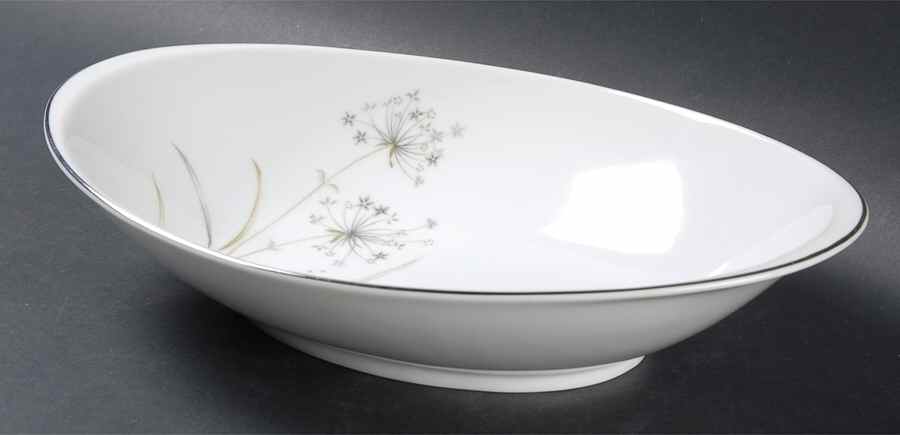 Dolores 11" Oval Vegetable Bowl by Meito-1