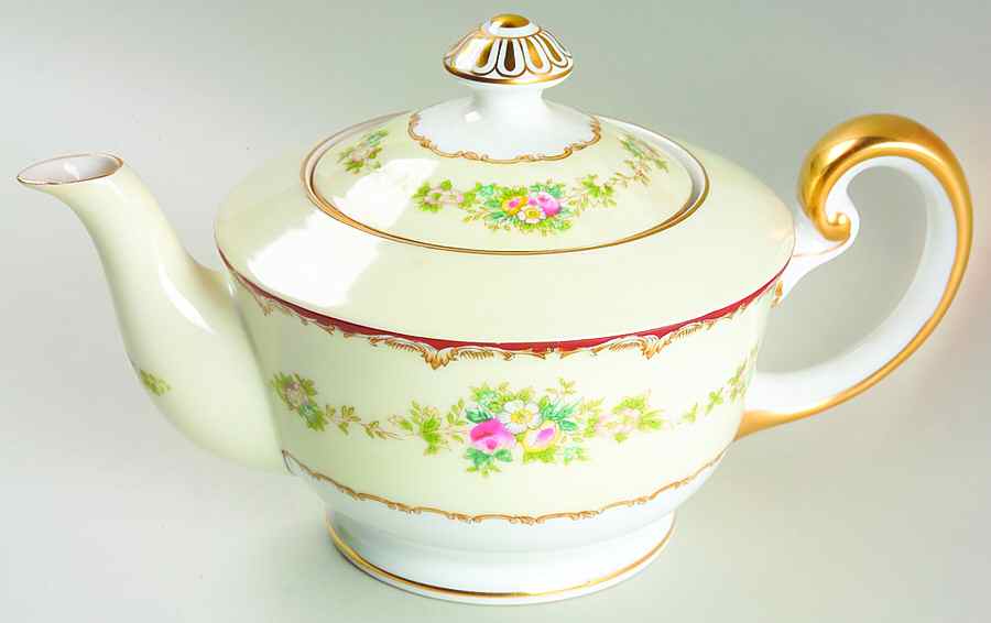 Dubarry Teapot & Lid by Meito-1