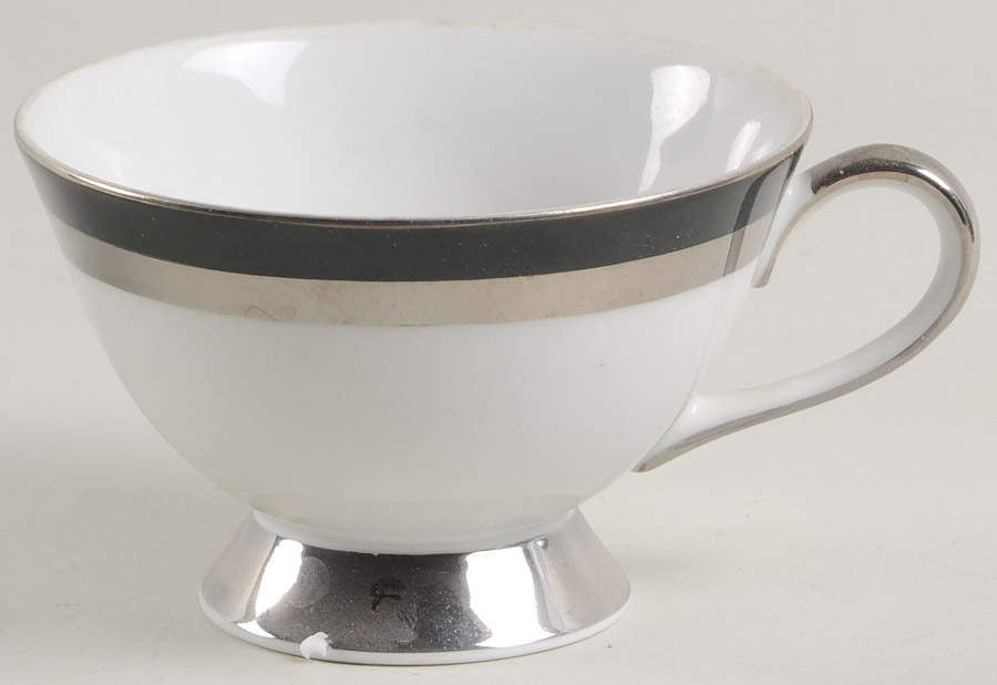 Duchess Footed Cup by Meito-1