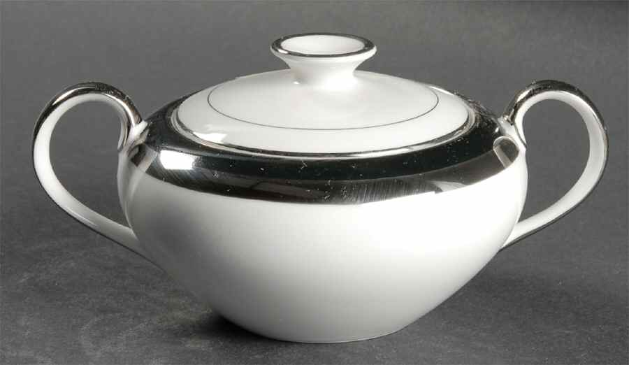 Duchess Sugar Bowl & Lid by Meito-1