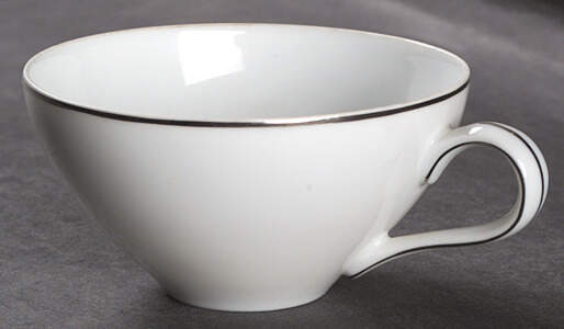 Elizabeth Flat Cup by Meito-1