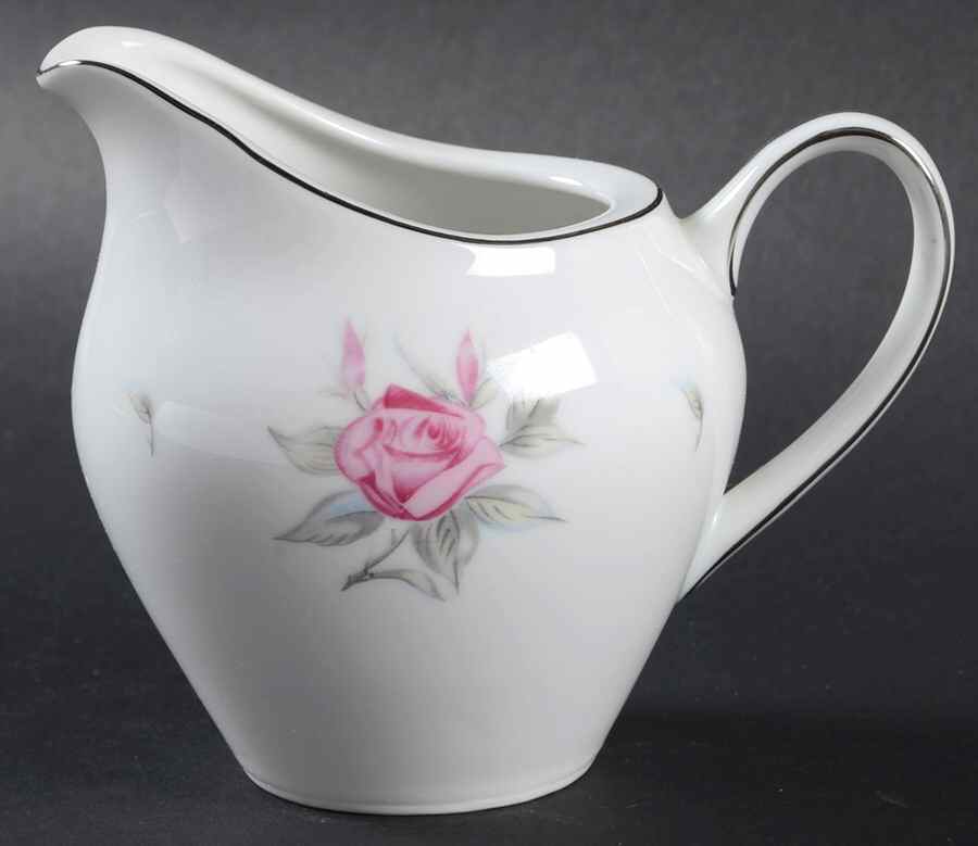 Engagement Creamer by Meito-1