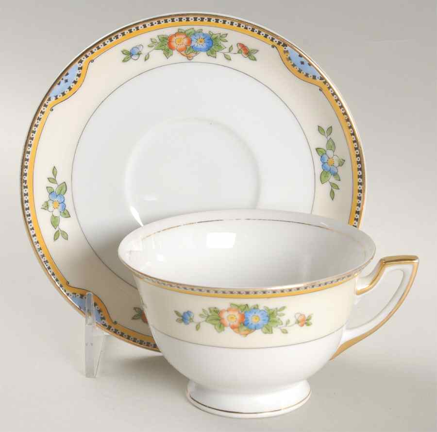 Ethel Footed Cup & Saucer Set by Meito-1