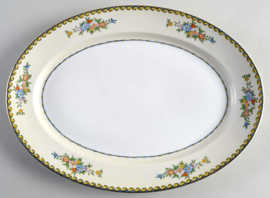 Fargo  13" Oval Serving Platter by Meito-1