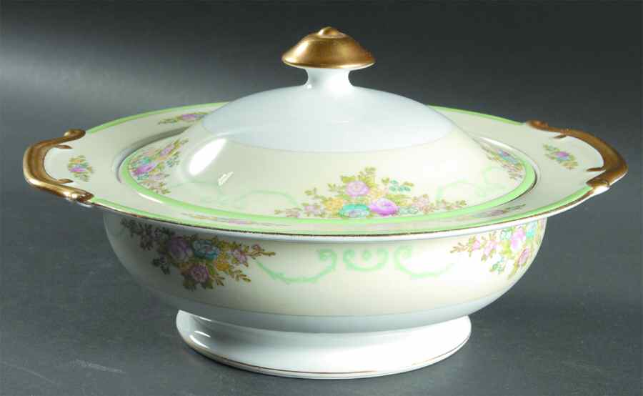 Formal Garden Round Covered Vegetable by Meito-1