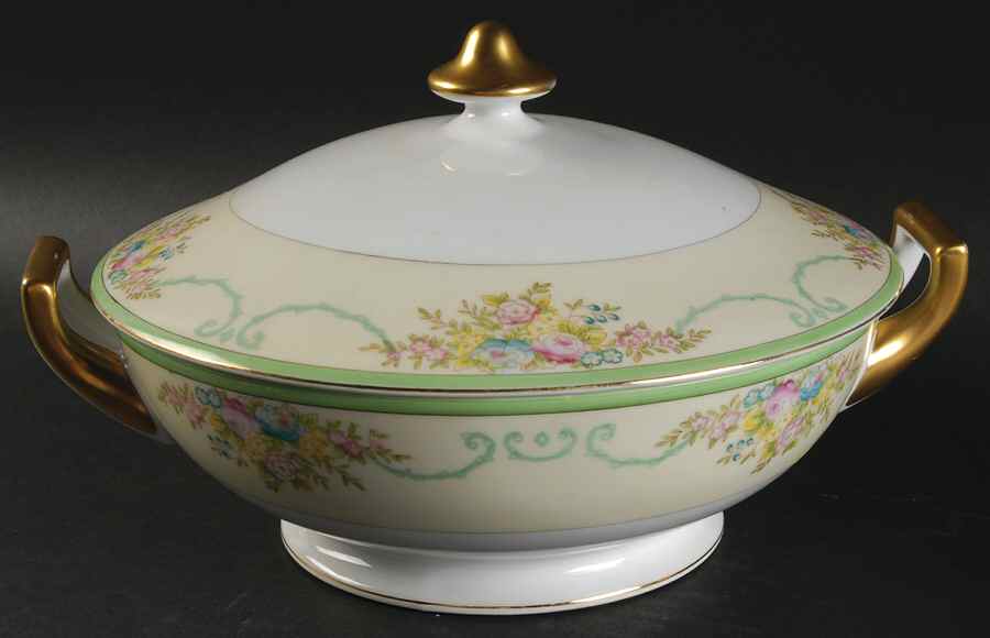 Formal Garden Round Covered Vegetable by Meito-1