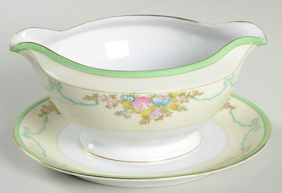 Formal Garden Round Gravy Boat/Attached Underplate by Meito-1