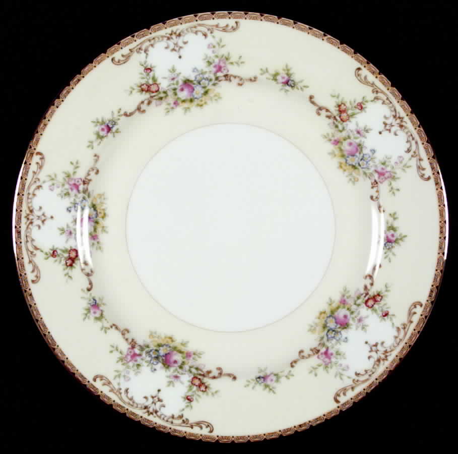 Garland Dinner Plate by Meito-1