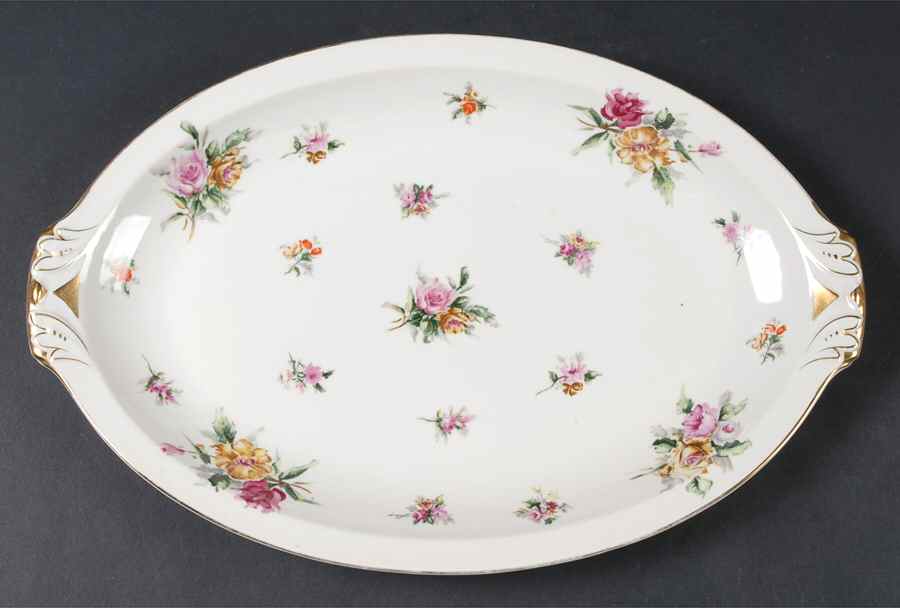 Garden Rose 15" Oval Serving Platter by Meito-1
