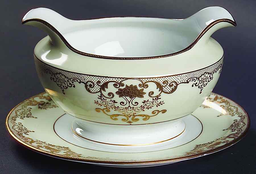 Goldwyn Gravy Boat with Attached Underplate by Meito-1