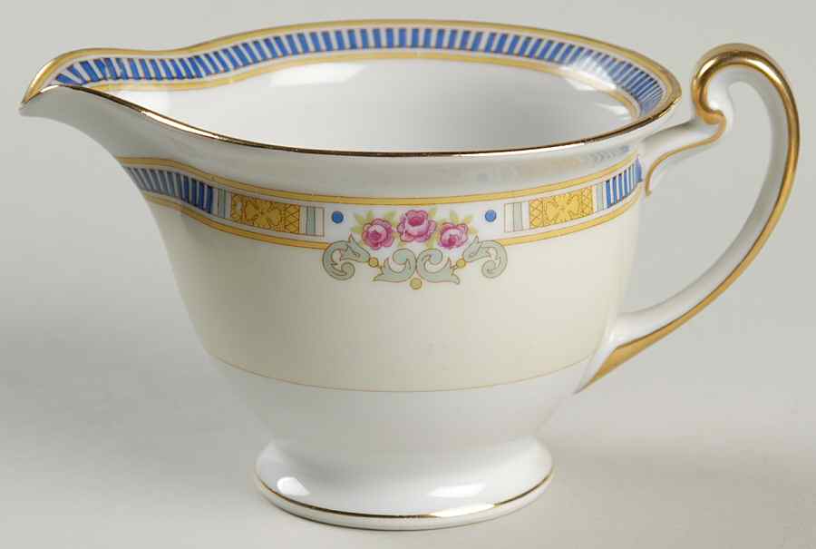 The Hampton Creamer by Meito-1