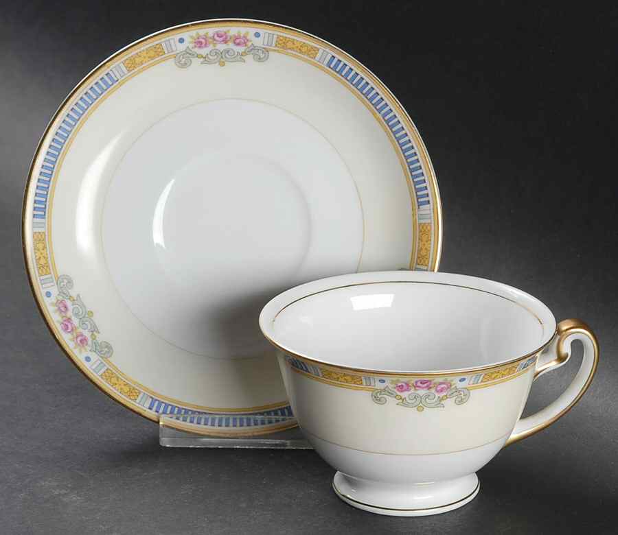 The Hampton Footed Cup & Saucer Set by Meito-1