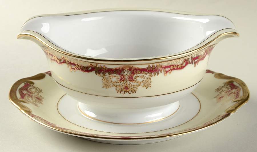 Hampton Gravy Boat with Attached Underplate by Meito-1