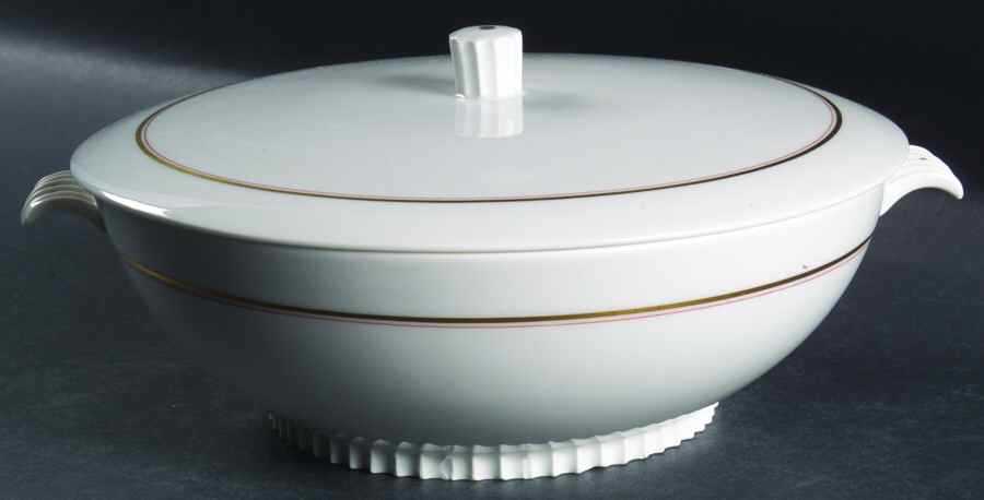 Hanover Round Covered Vegetable by Meito-1