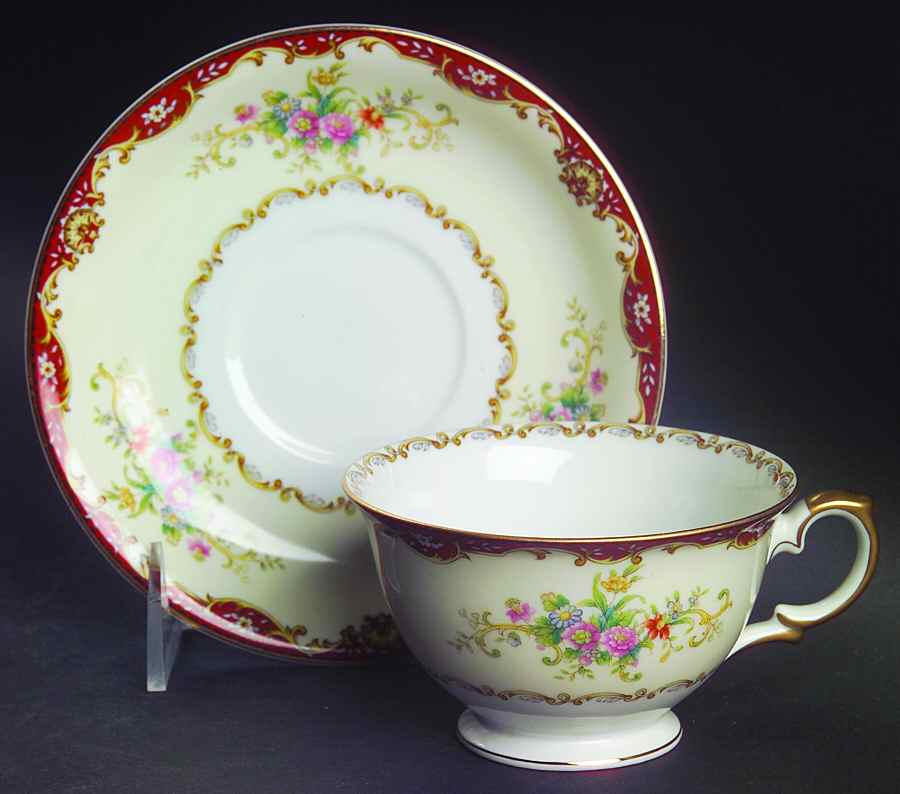Hanover Footed Cup & Saucer Set by Meito-1