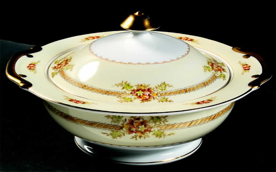 Irving Round Covered Vegetable by Meito-1