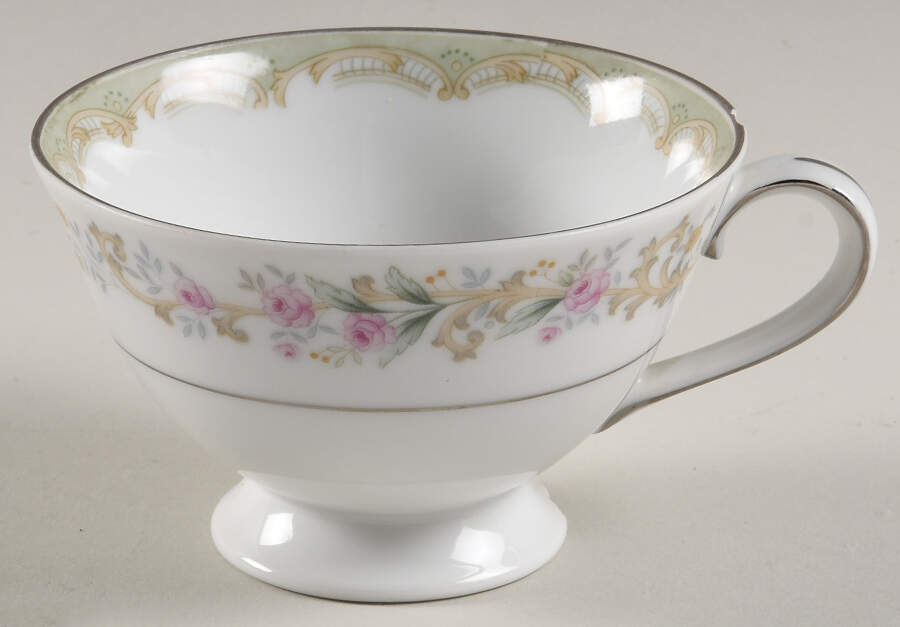 Kenwood Footed Cup by Meito-1