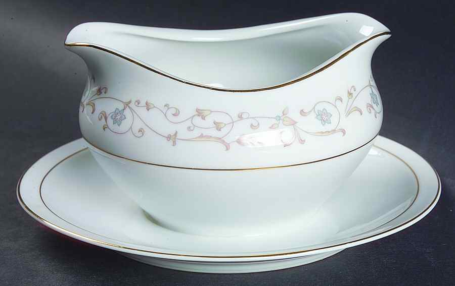 Lace Gravy Boat with Attached Underplate by Meito-1
