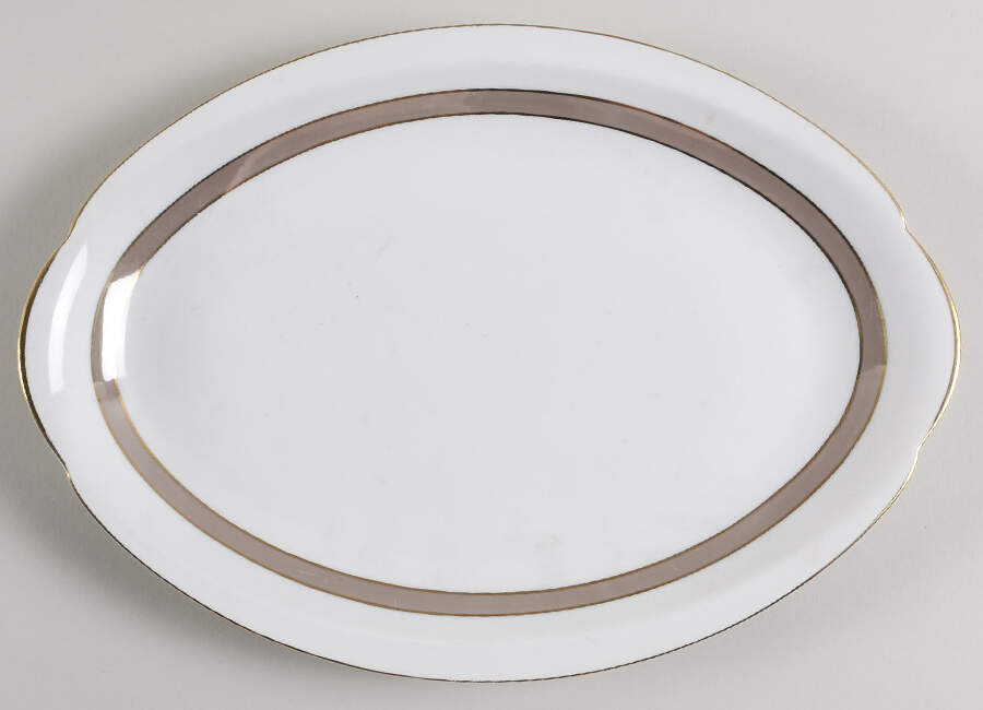Largo 12" Oval Serving Platter by Meito-1