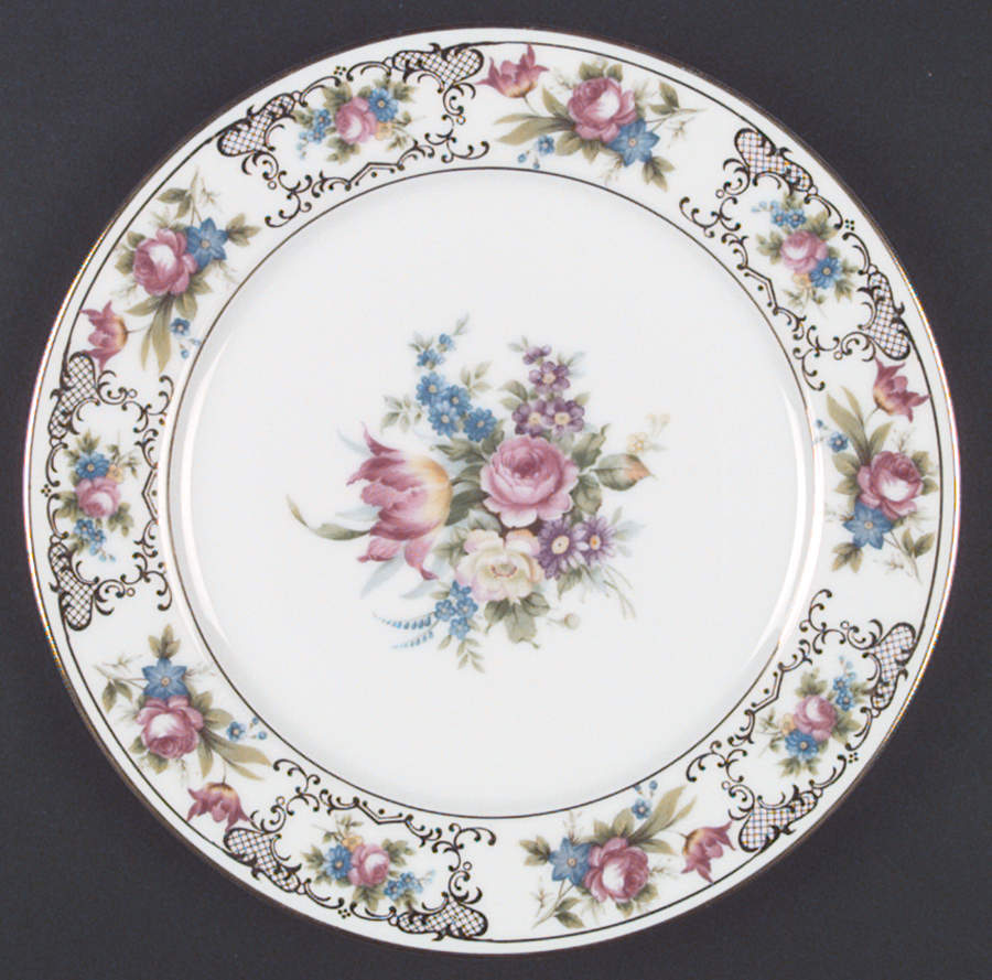 Lee Dresden Dinner Plate by Meito-1