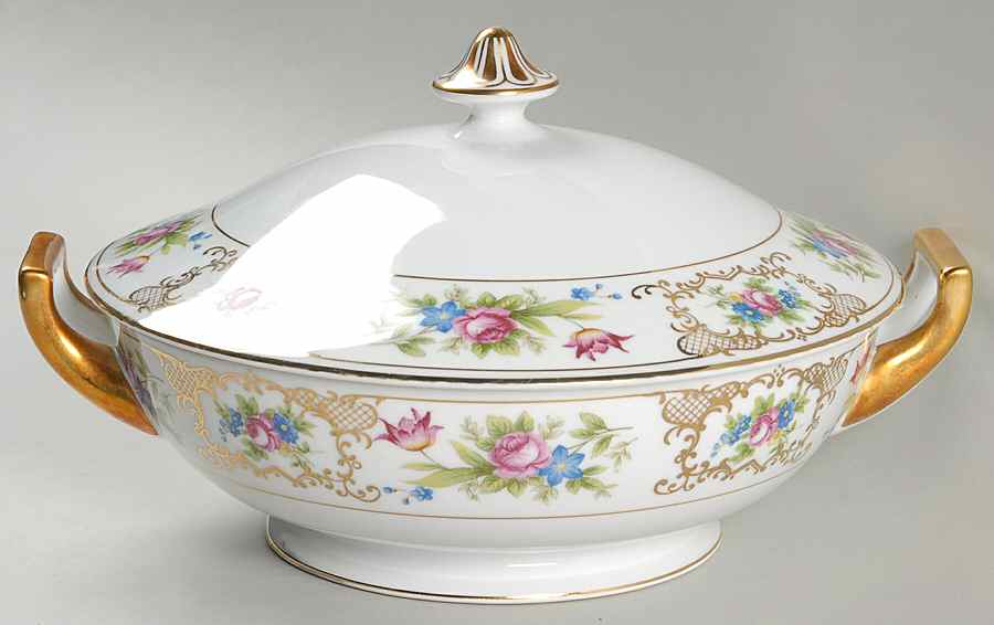 Lee Dresden Round Covered Vegetable by Meito-1