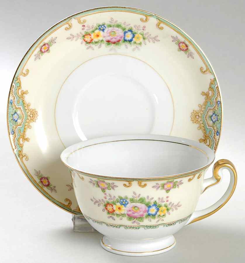 Lisbon Footed Cup & Saucer Set by Meito-1