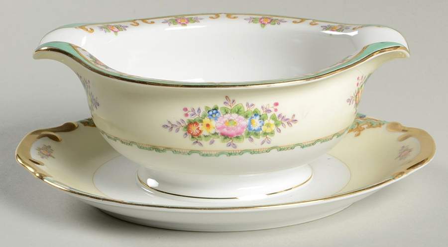 Lisbon Gravy Boat with Attached Underplate by Meito-1