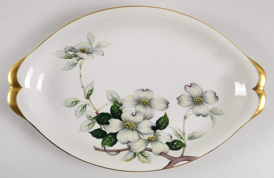 Livonia  13" Oval Serving Platter by Meito-1