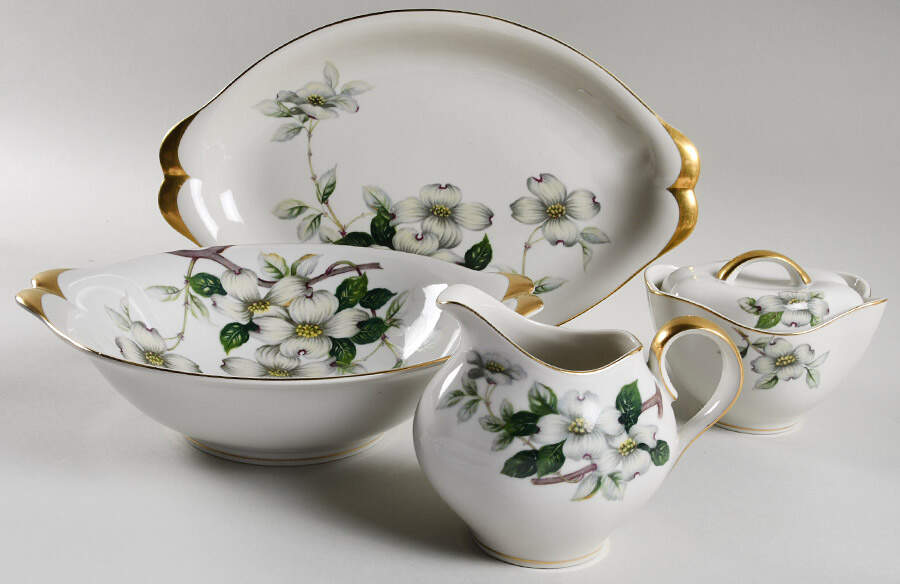 Livonia  5 Piece Hostess Set by Meito-1